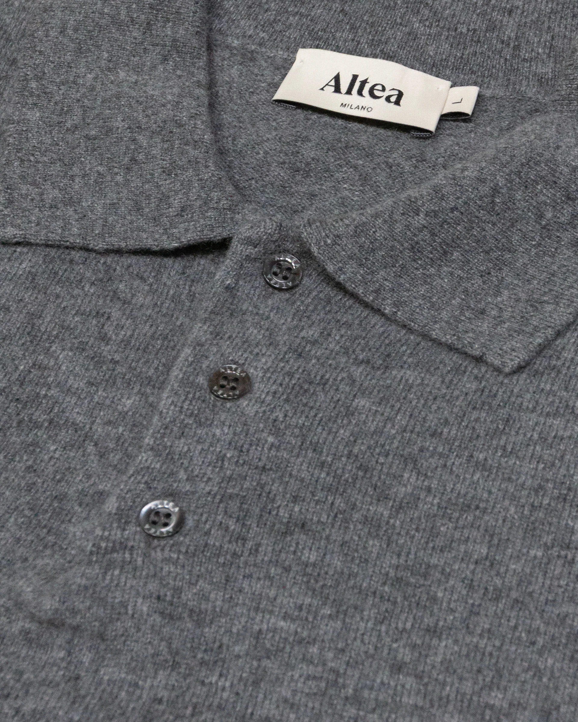 Polo in maglia realizzata in puro cashmere - Grigio medio - Image 6