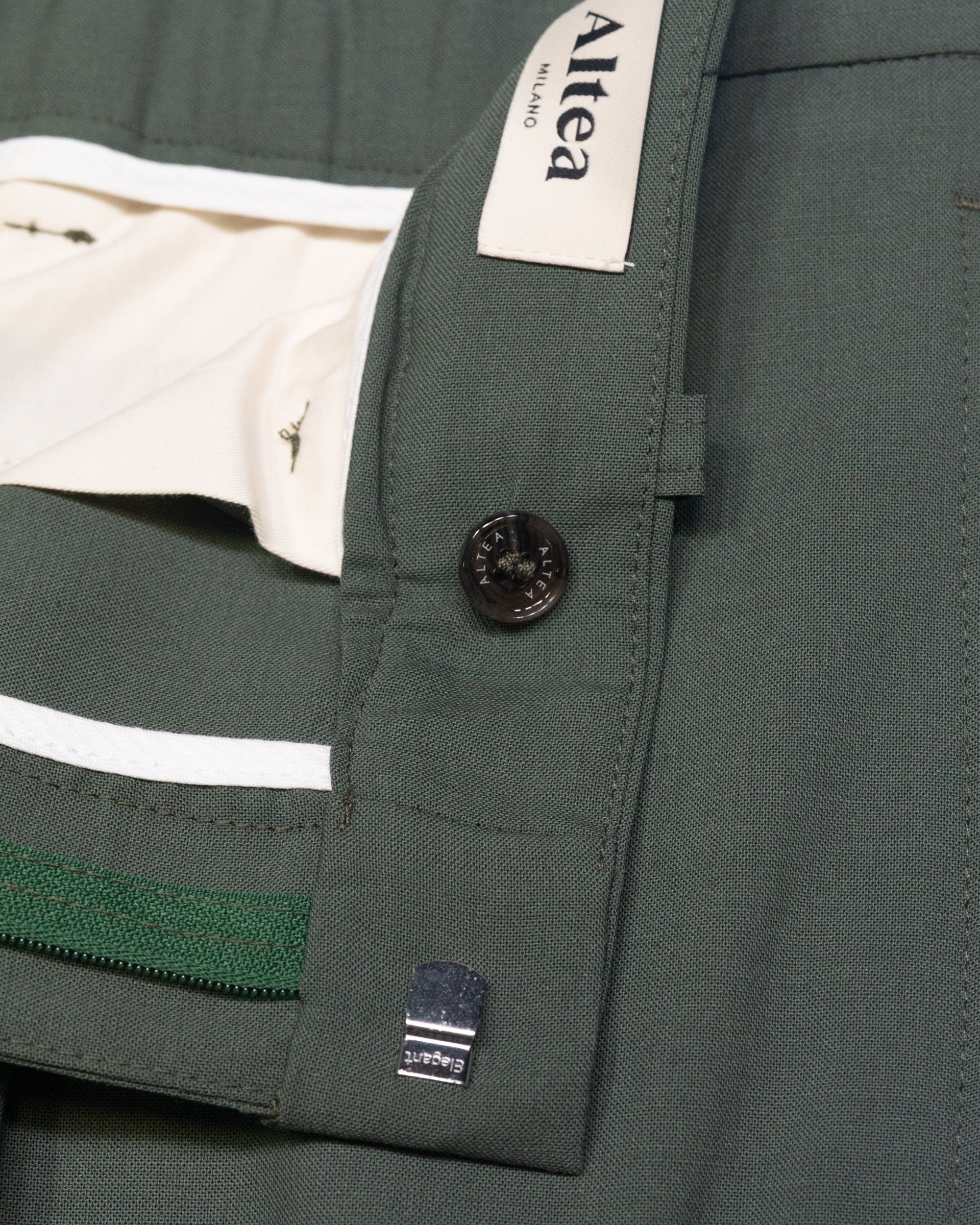 Pantalone chino Ronny in lana tecnica con pinces - Verde - Image 3